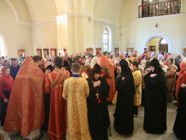 03ebb803-6152-4724-ae5a-dce76dc43372